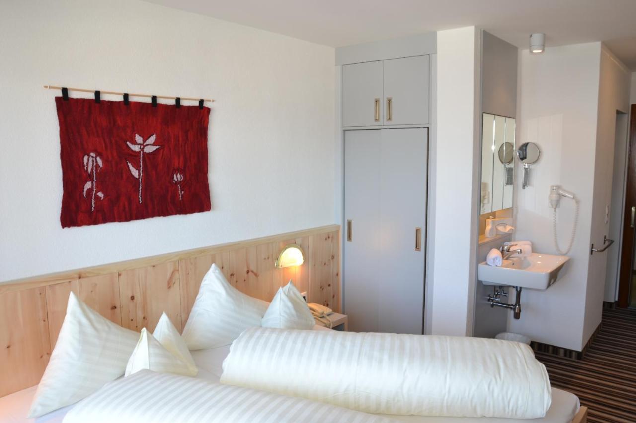 Hotel Alpina Nature-Wellness Wenns Exteriör bild